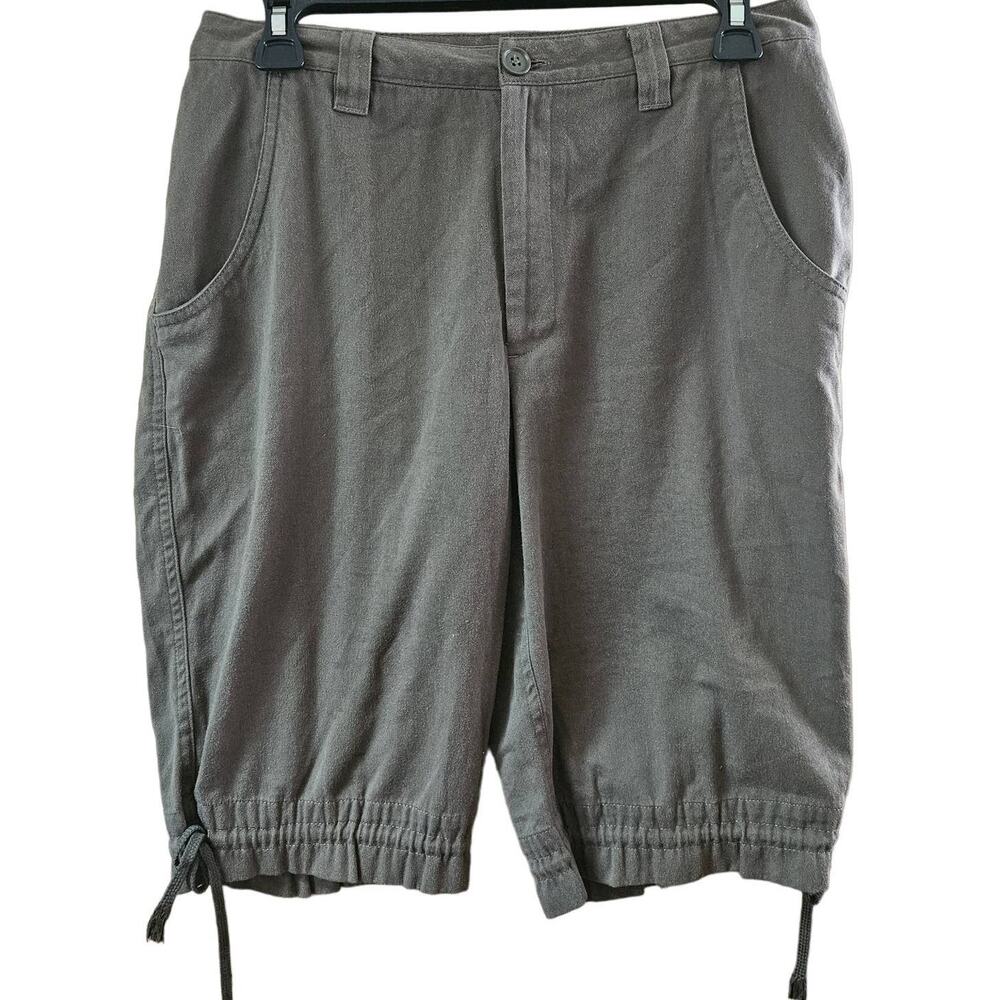 Hunter Green Bermuda Shorts Size 10 Petite